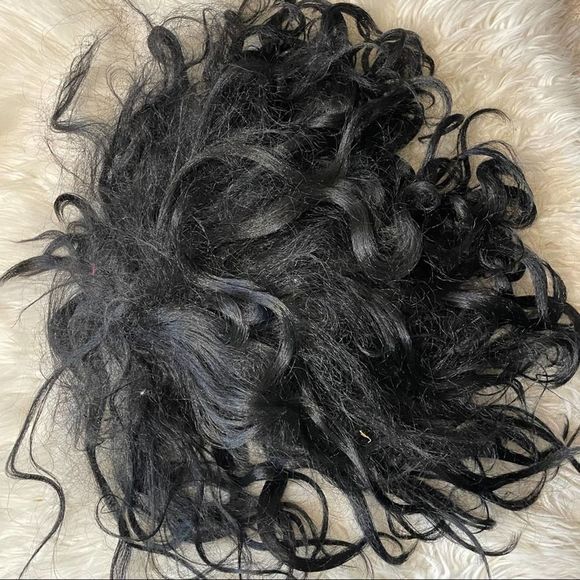 Black Wig Theater Dress Up Halloween Pink Bow - Picture 3 of 4